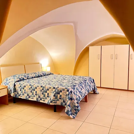 度假居 Ostrica Rossa 加利波利